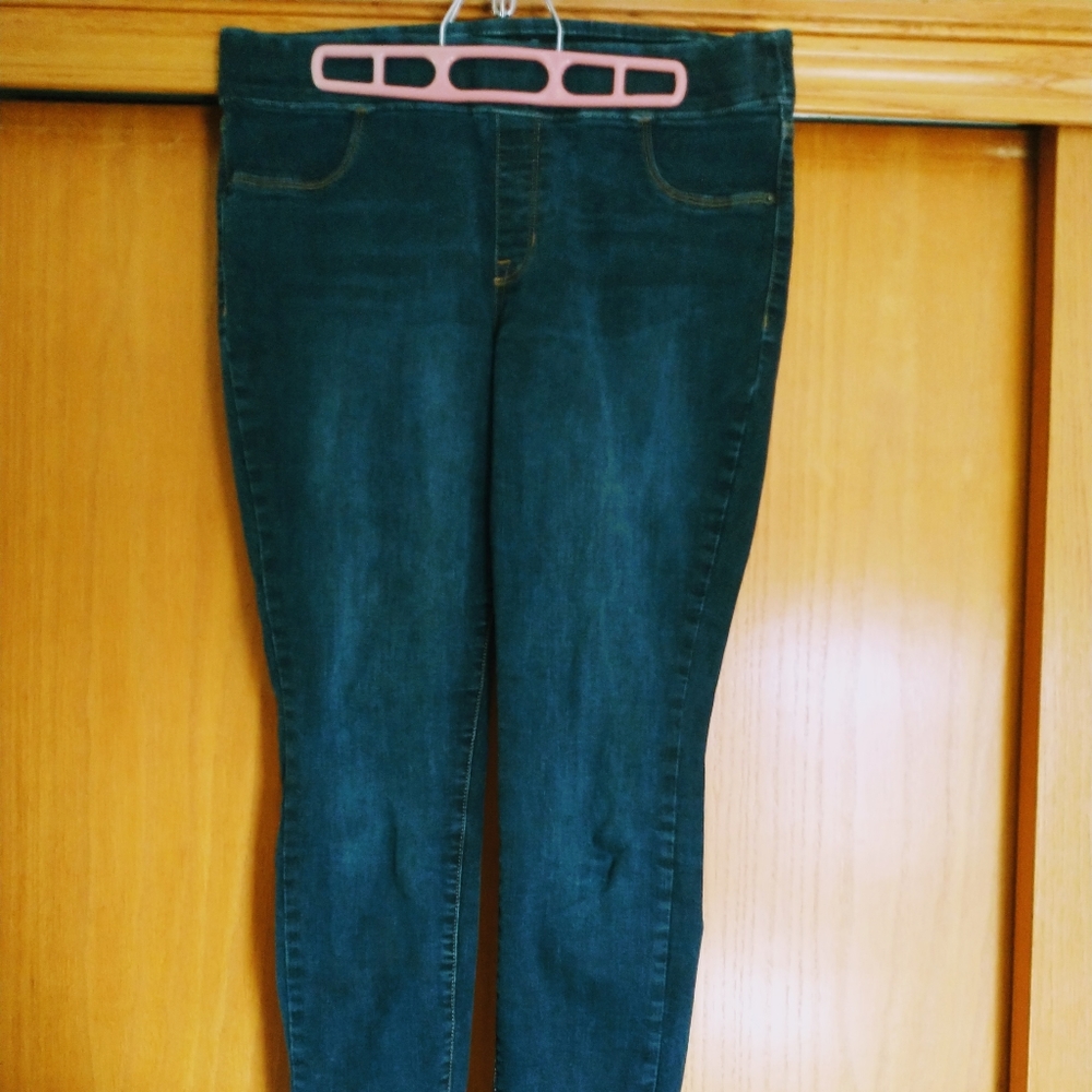 Old Navy Rockstar Mid Rise Jeggings